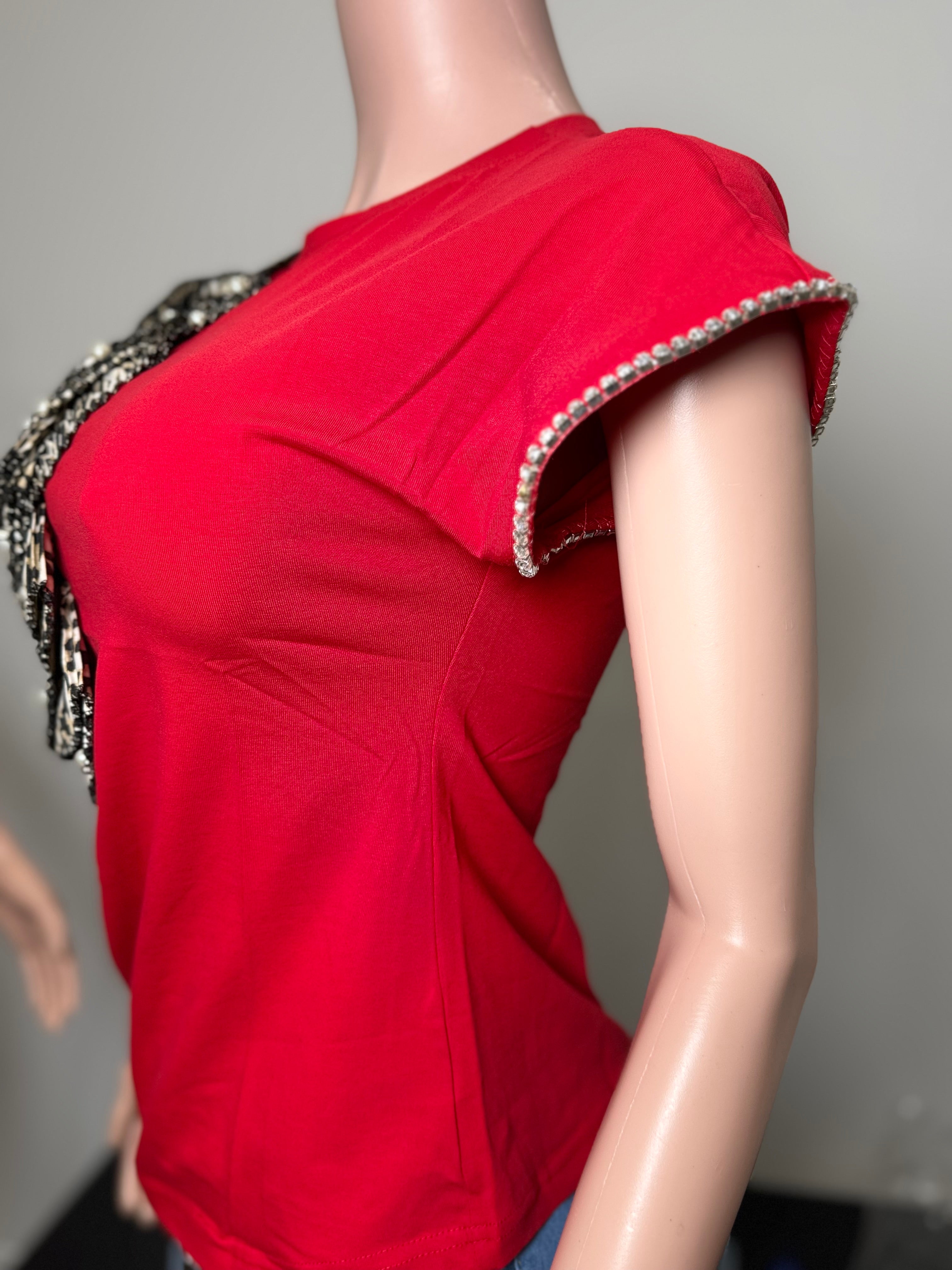 JJ3997-1 Wild Flair Statement Tee