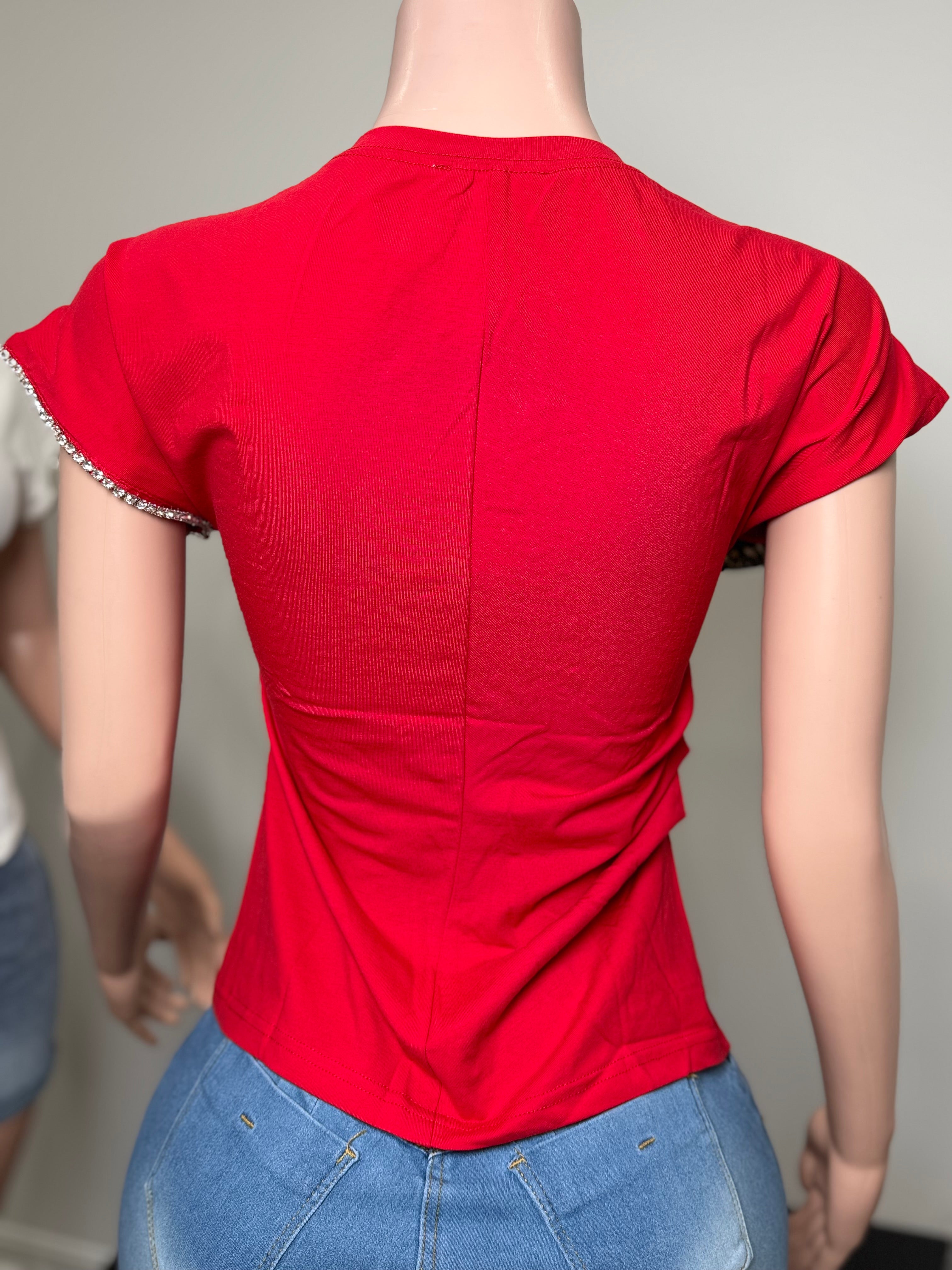 JJ3997-1 Wild Flair Statement Tee