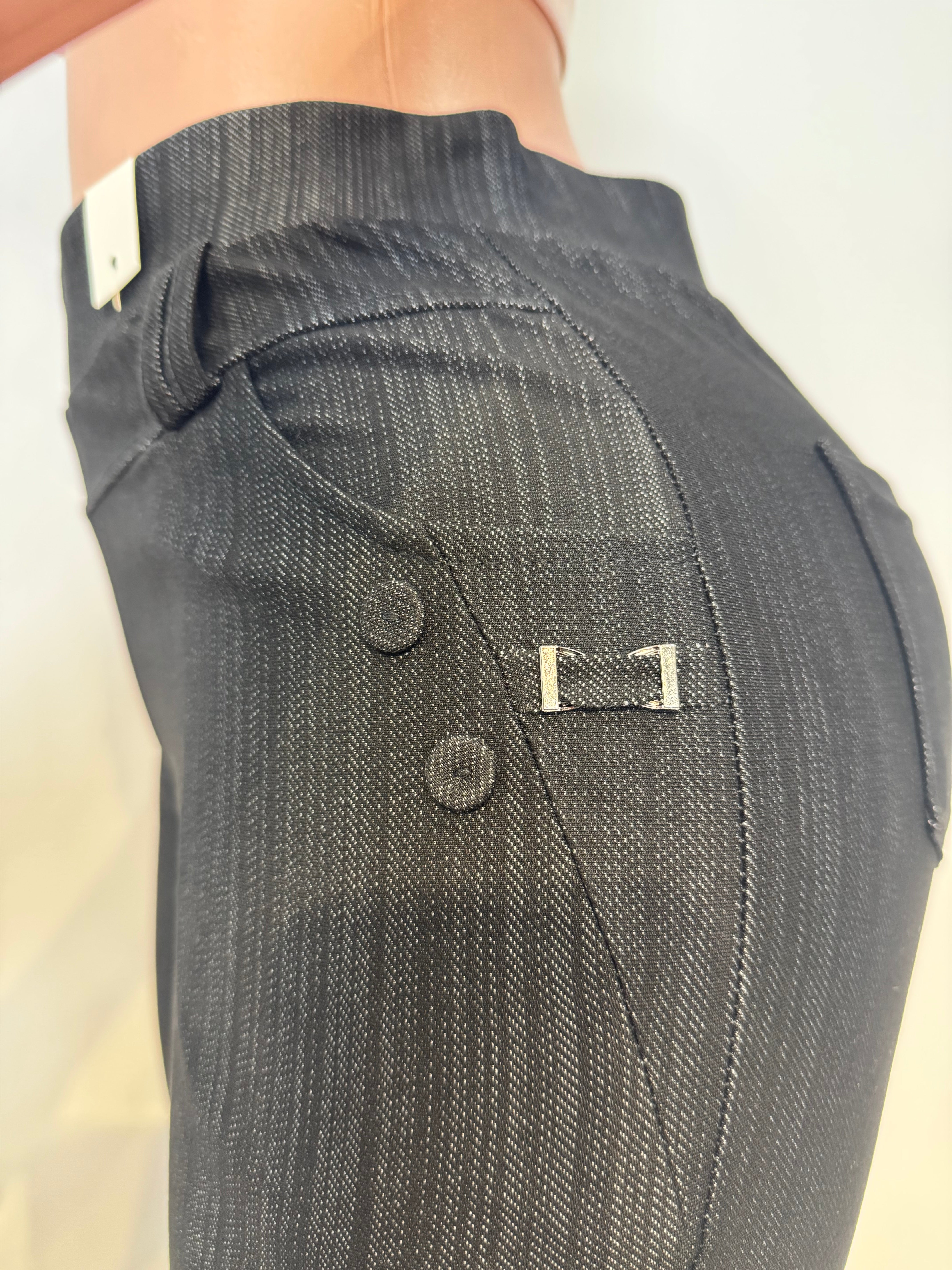 NZ503 Dark Boss Mode Pinstripe Biker Shorts