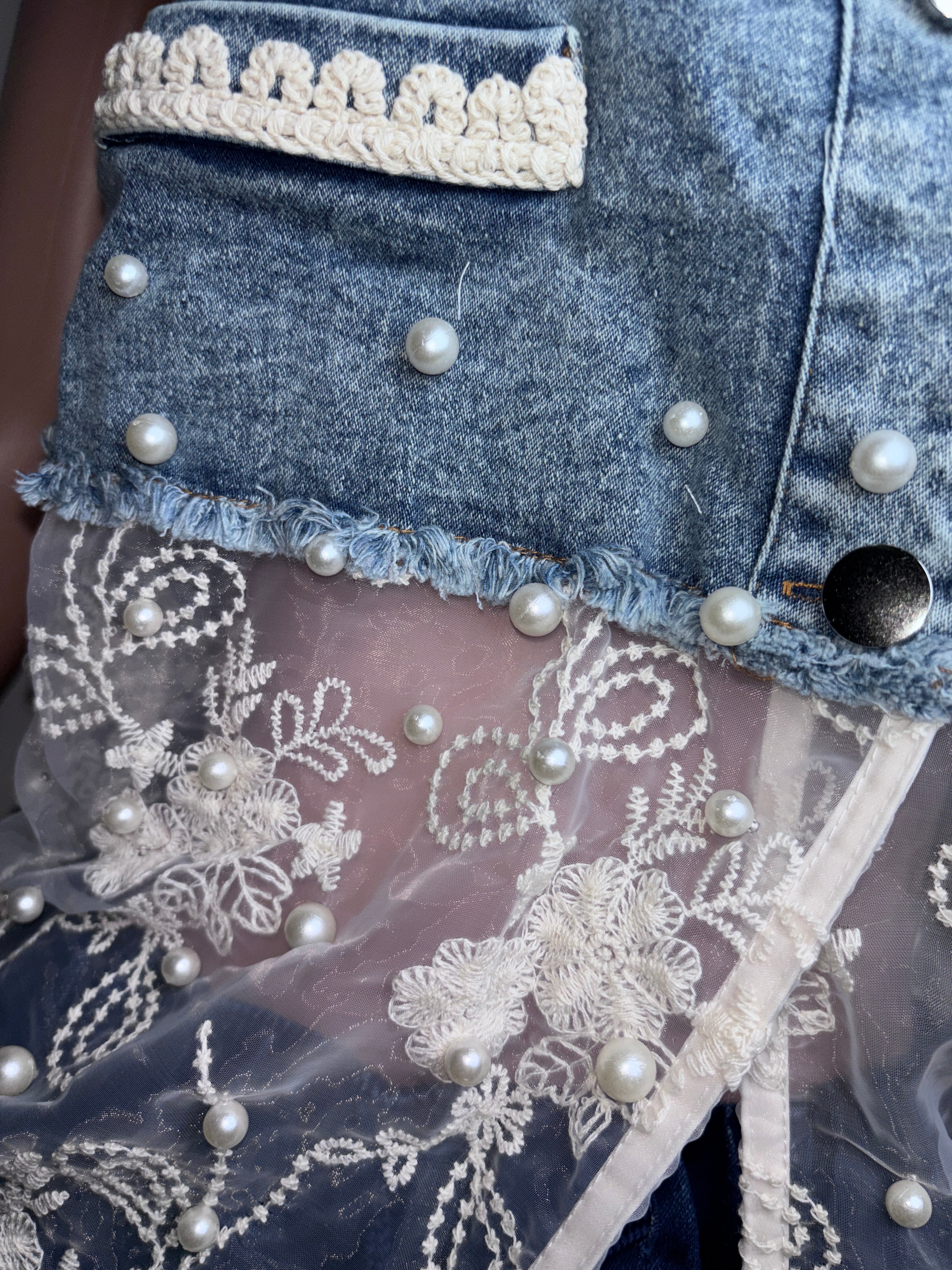 30379 Lace & Grit Pearl Vest