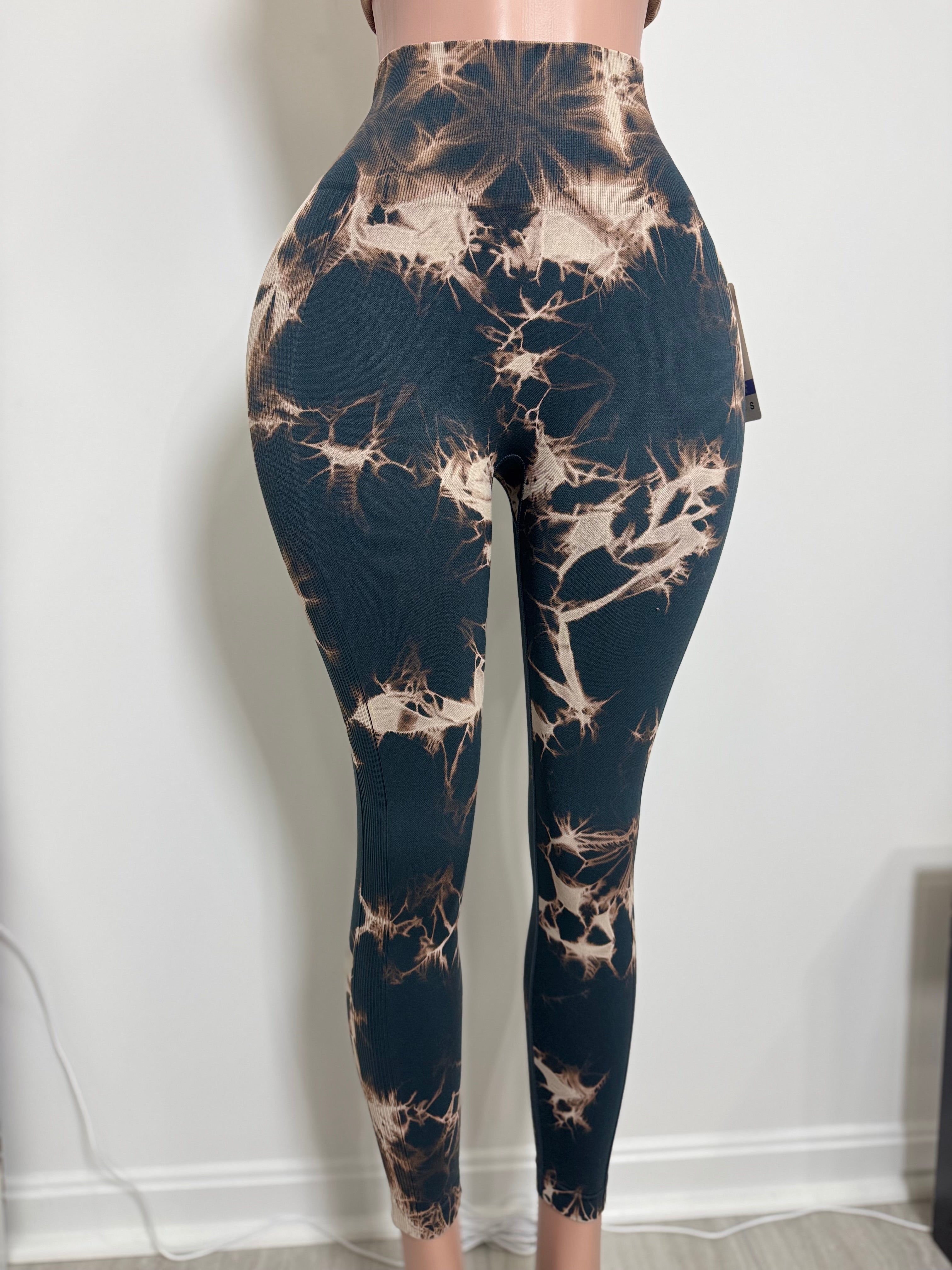 B384 3 Colors Thunderstrike Tie-Dye Leggings with Butt Liftting