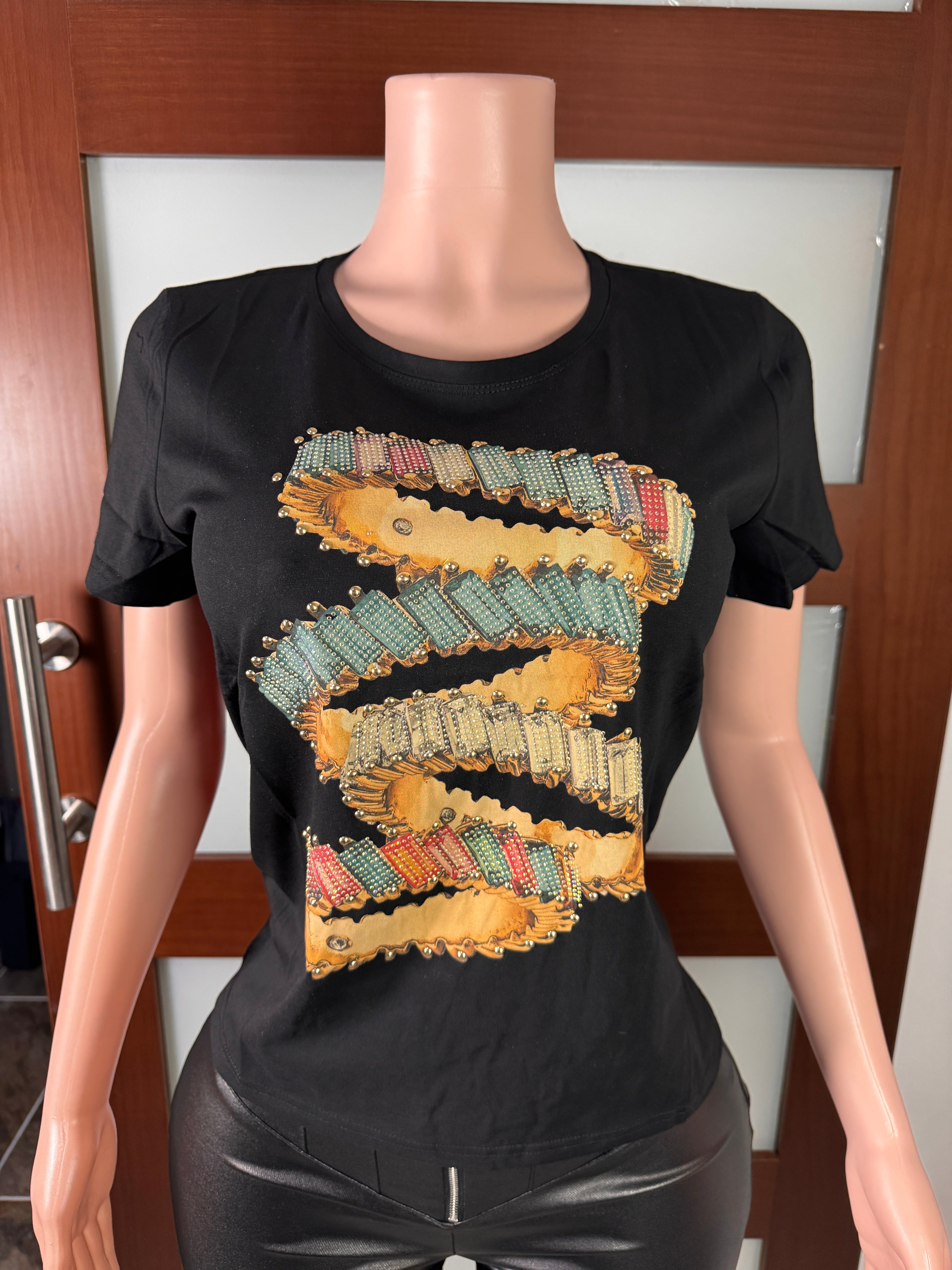 88302 Golden Links Luxe Tee