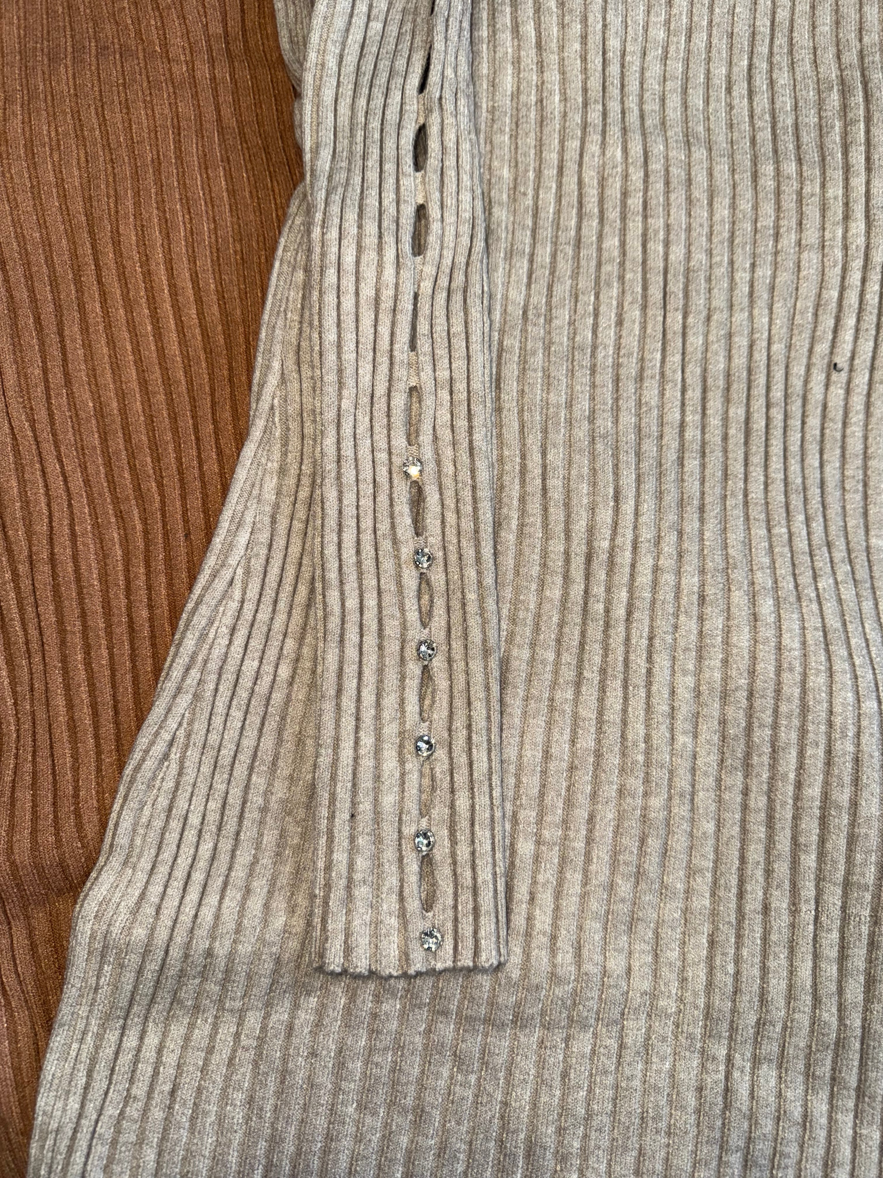 5822 Pearl Luxe Ribbed Dress