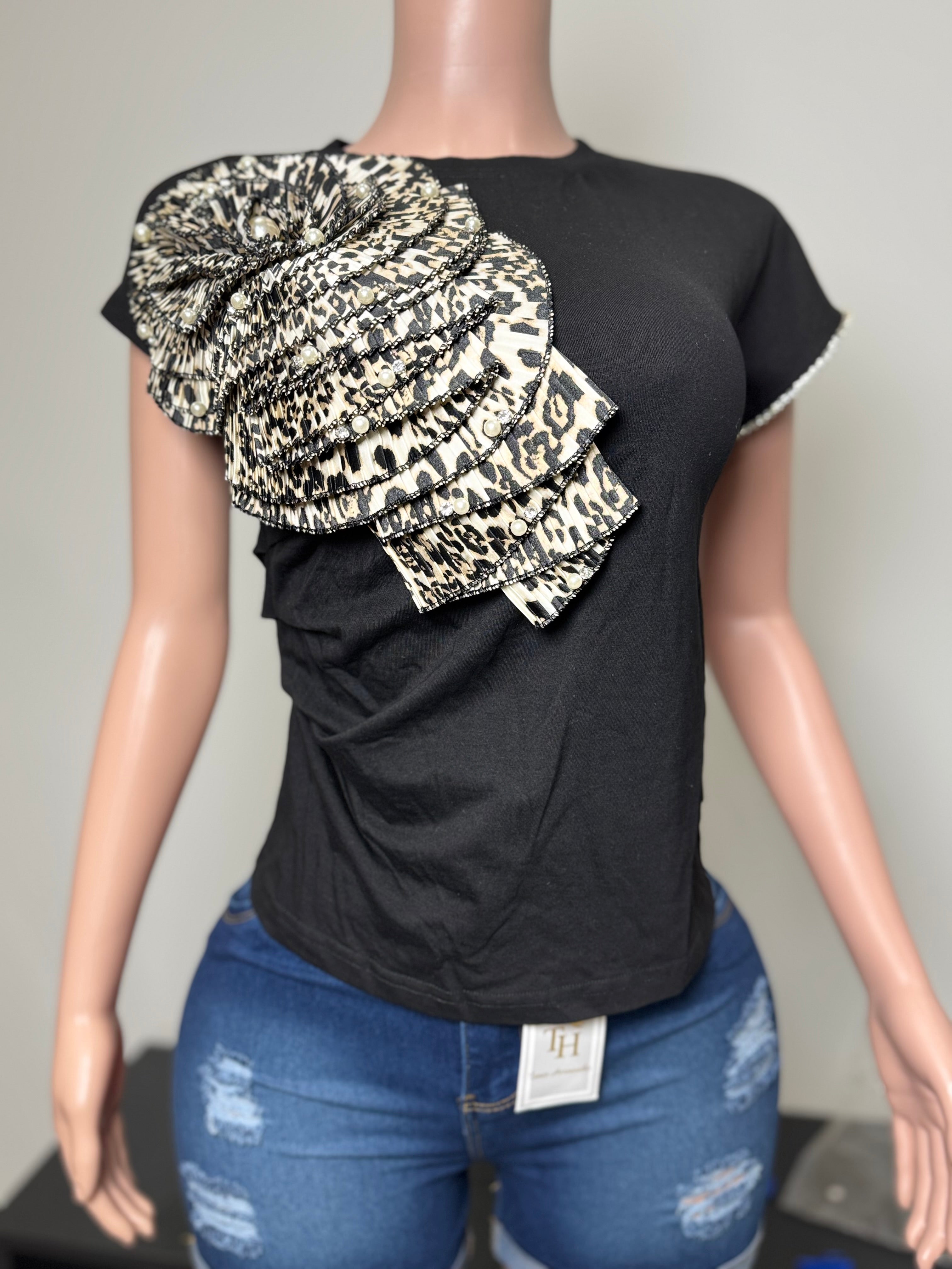 JJ3997-1 Wild Flair Statement Tee