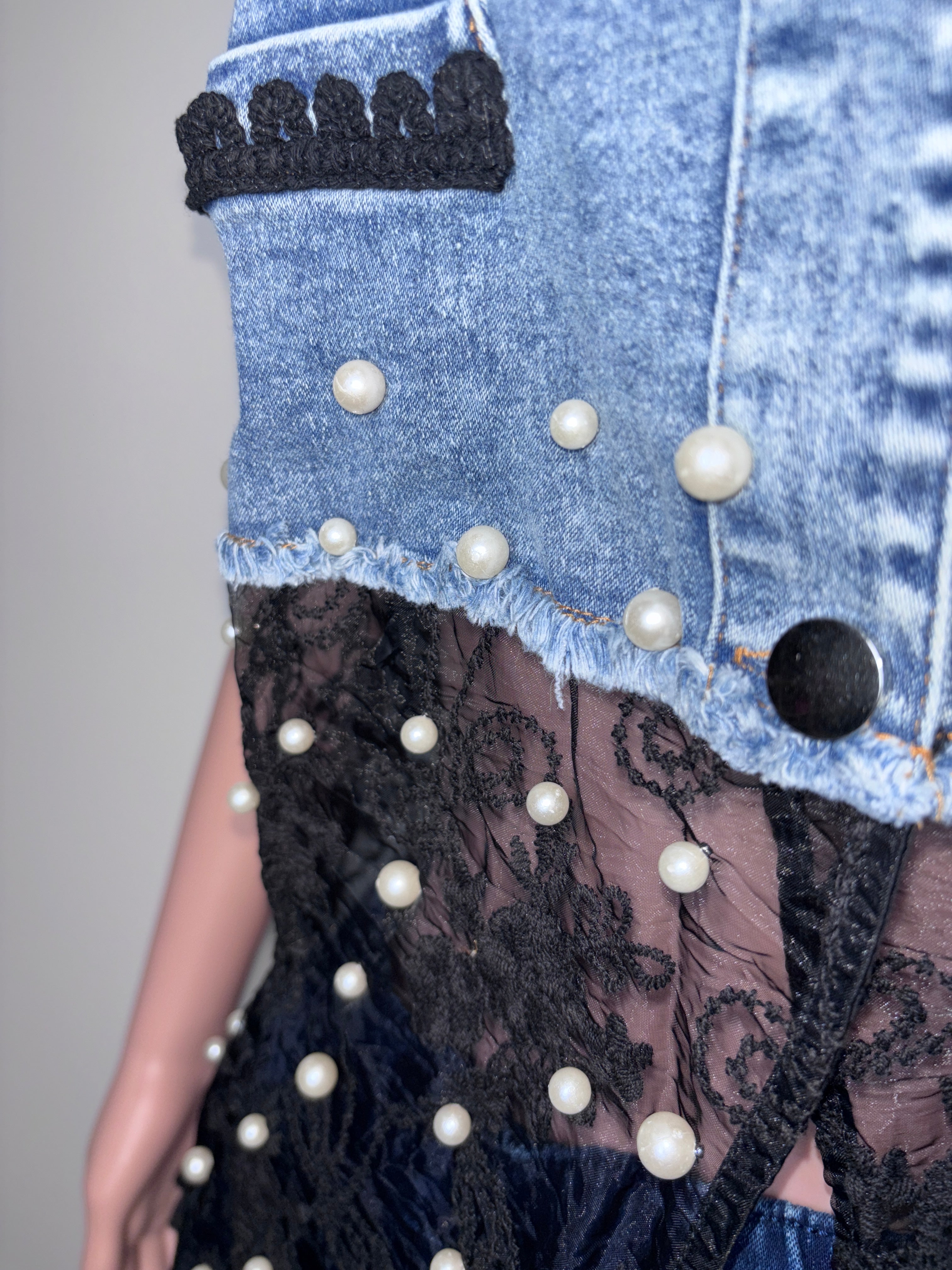 30379 Lace & Grit Pearl Vest