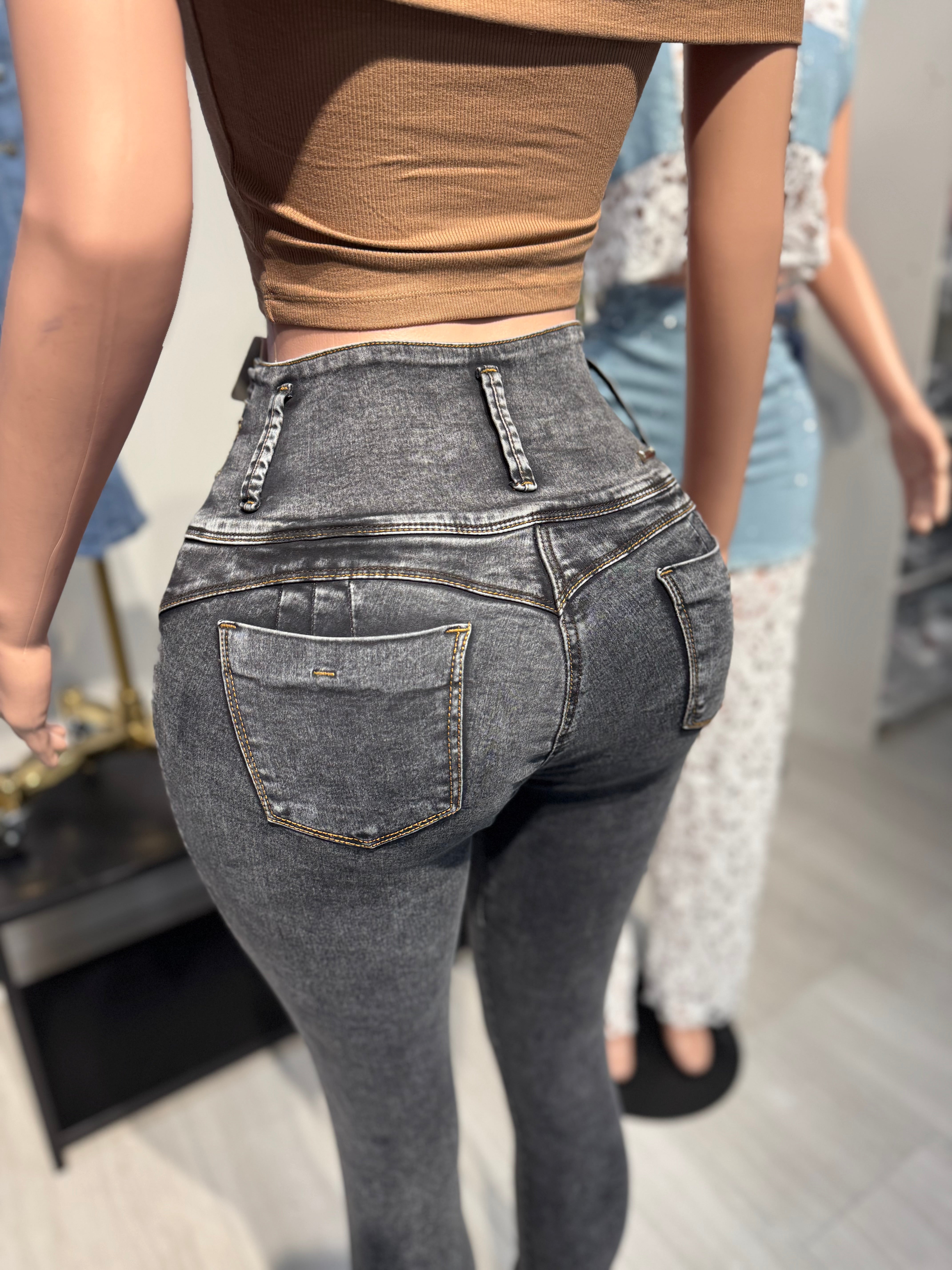 Brenda Colombian Jean with internal girdle style Lipo 360 Embroidery